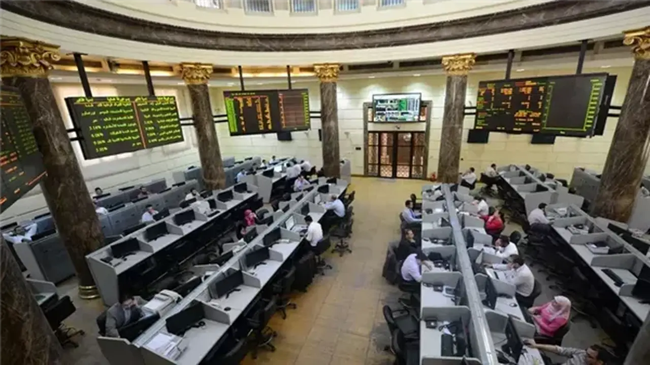 البورصة المصرية تبدأ تعاملات الأربعاء بارتفاع جماعي لمؤشرات “إيجي إكس 30”